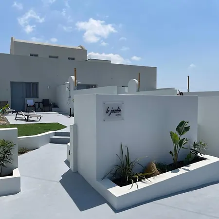 Lejardin Santorini Pýrgos
